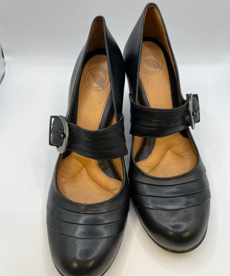 Nurture Black Leather High Heels with Strap