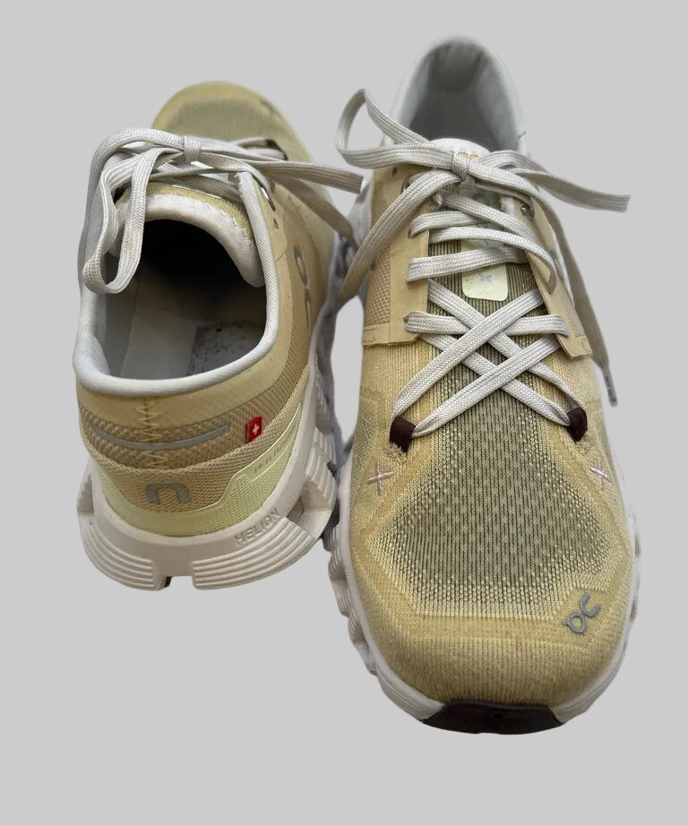 On Running Cloudstratus Yellow Running Shoes